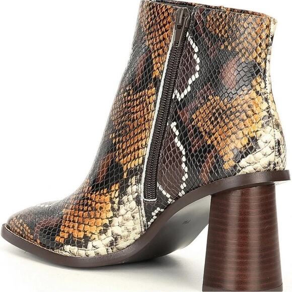 Gibson Latimer Vina Snake Embossed Boots Color: Black/Brown Size 8.5 - Picture 3 of 9